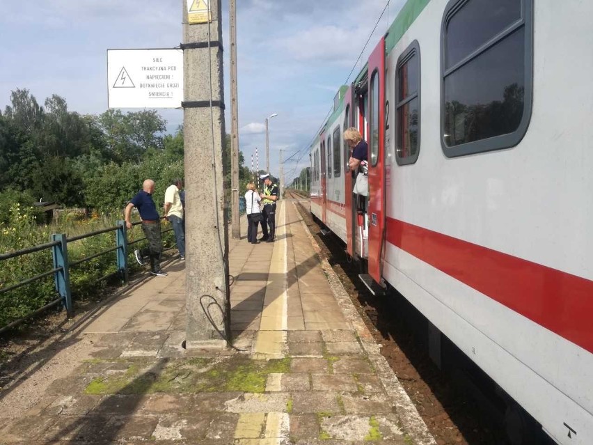 Niewodnica Kościelna. Mężczyzna wpadł pod pociąg relacji Białystok - Szepietowo [ZDJĘCIA]