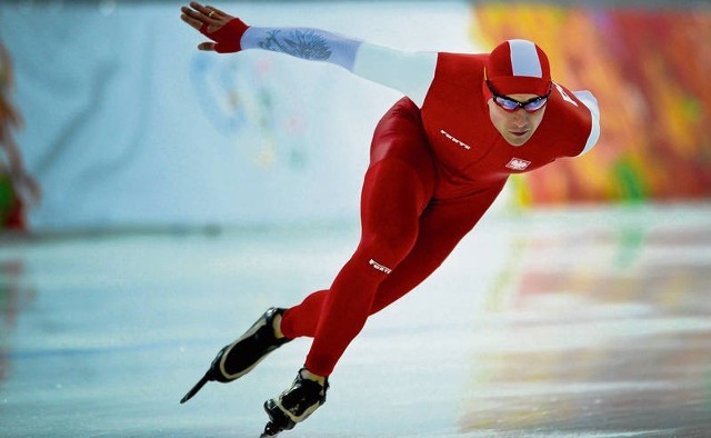 W ubiegłorocznych MŚ w Soczi Zbigniew Bródka był 5. na 1000 m, 6. na 1500 m, a z drużyną zdobył brąz