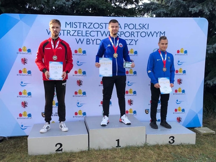 Wiktor Sajdak zdobył trzy złote medal MP juniorów