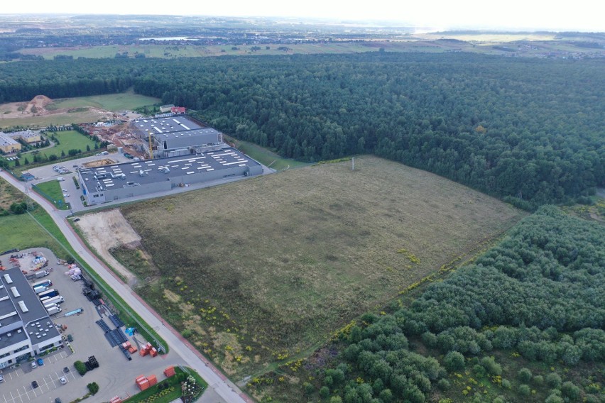 Firma Formaster Group z Kielc zakupiła pięć hektarów gruntów pod budowę nowej hali produkcyjno-magazynowej w Bilczy, gmina Morawica [WIDEO]