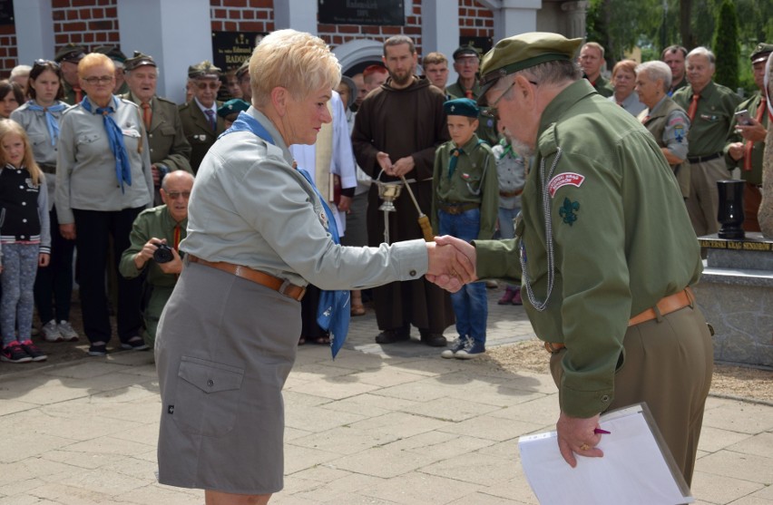 Odsłonięcie obelisku na mogileńskim cmentarzu, otwarcie...