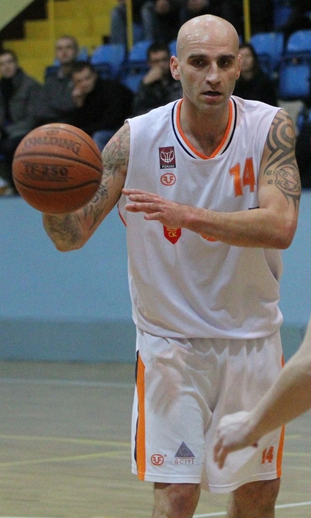 Jakub Dryjański (na zdjęciu), kluczowy koszykarz UMKS Kielce cały tydzień był poza treningami.