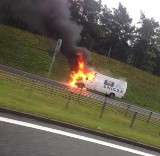 Na autostradzie A1 spłonął samochód ze zniczami