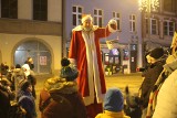 Jarmark świąteczny w Gliwicach wystartował. Na mieszkańców czeka karuzela wiedeńska, koło młyńskie i liczne atrakcje