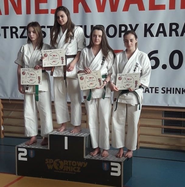 Udane starty zawodników z Kieleckiego Klubu Sportowego Karate 