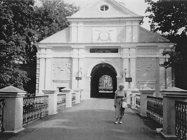 Wejście do zamku Radziwiłłów w Nieświeżu, gdzie 17 września 1939 o 9.00 pojawili się krasnoarmiejcy.