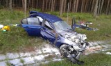 Wypadek na autostradzie A4 pod Opolem. W piątek rano dachowało BMW. Cztery osoby zostały ranne