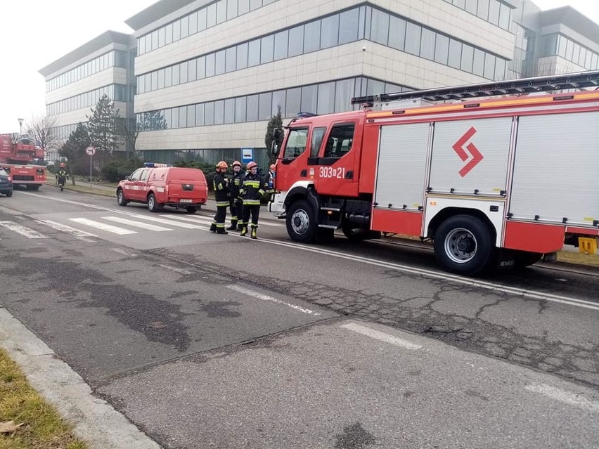 Paliło się na dachu firmy w zabierzowskiej strefie ekonomicznej 