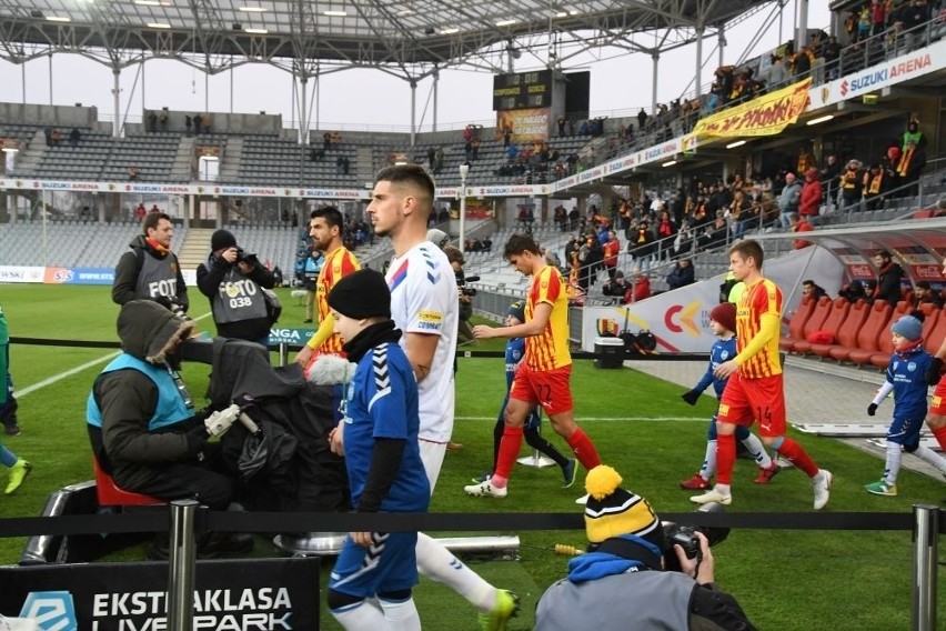 Korona Kielce - Raków Częstochowa NA ŻYWO. Transmisja tv i online. Gdzie oglądać? PKO BP Ekstraklasa live stream. Relacja live. 23-06-2020