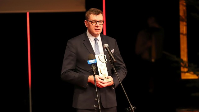 W powiecie sandomierskim najlepsza okazała się gmina Sandomierz. Statuetkę odebrał Marcin Marzec, burmistrz. Więcej na kolejnych  zdjęciach