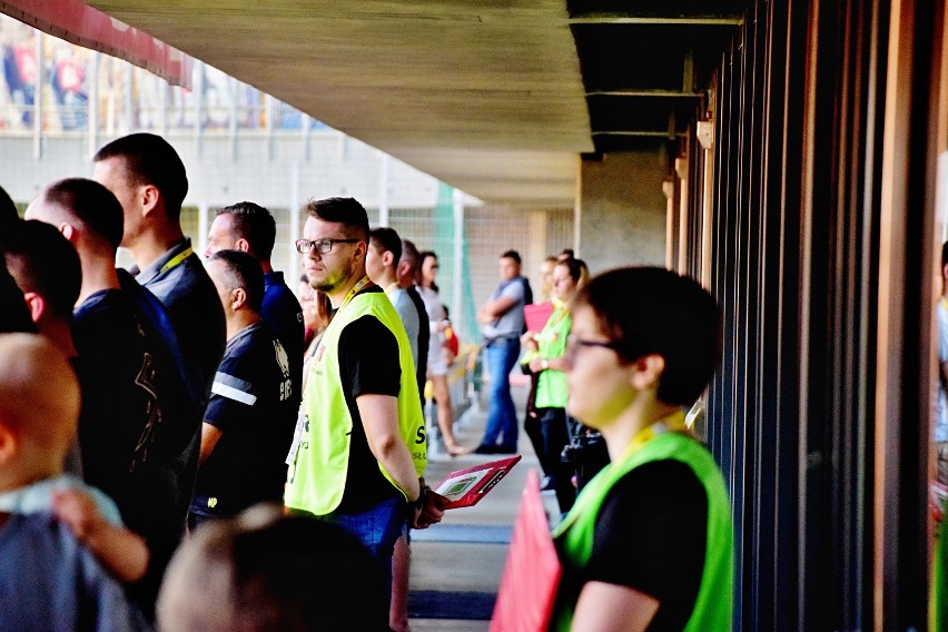 Na stadionie przy ul. Słonecznej pracuje grubo ponad 100...