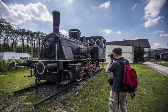 Stacja PKP Kluczyki zabytkowa lokomotywaStacja PKP Kluczyki zabytkowa lokomotywa