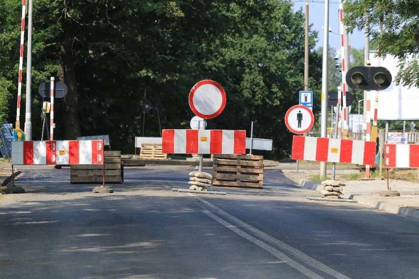 Remonty przejazdów kolejowych. Jedne ulice otwierają, inne zamykają