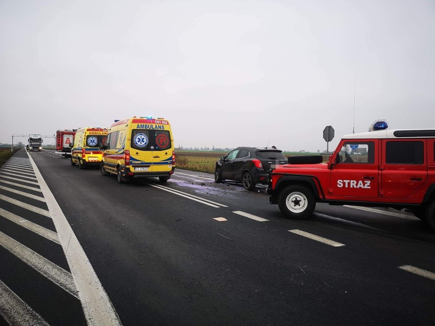 Jak informują strażacy z KM PSP Toruń, do wypadku doszło po...