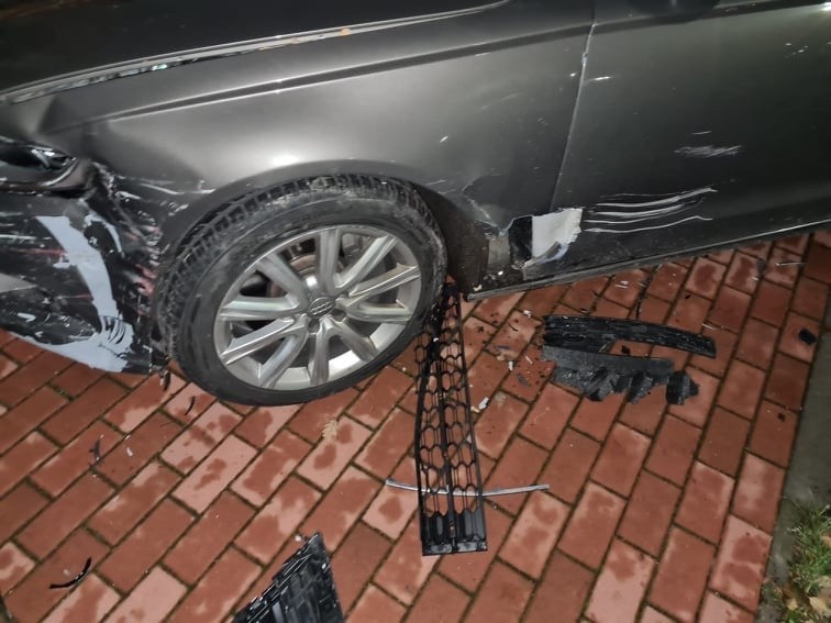 Nieletnia bez prawa jazdy w Białogardzie zniszczyła dwa...
