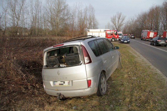 Do wypadku doszło w poniedziałek, 2 stycznia na drodze powiatowej w Chmielowie