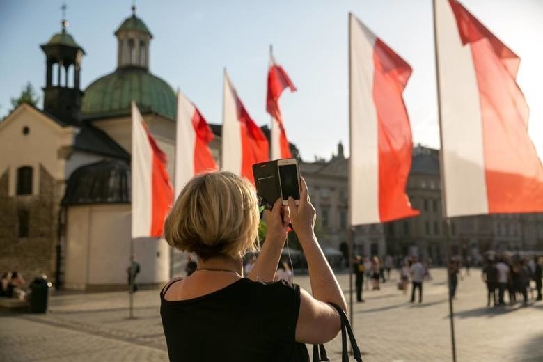 12 listopada: dzień wolny. Długi weekend w listopadzie. Sejm...