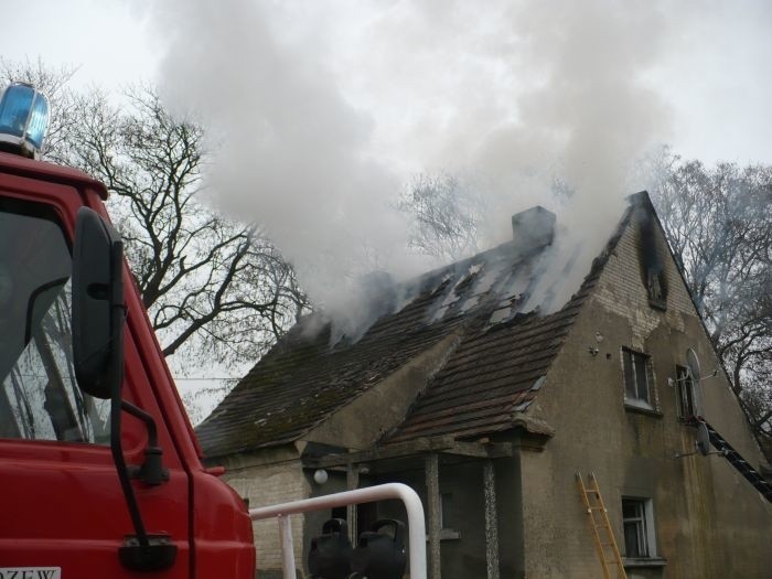 Grożny pożar w Bledzewie. Palił się budynek