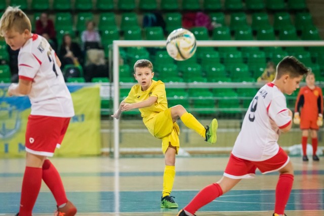 Drużyna AP Bałtyk Gdynia wygrała turniej piłkarski dla 11-latków "Wisełka Protektor Cup 2018", który w sobotę odbył się w hali Łuczniczka. W meczu finałowym zespół znad morza pokonał Mieszko Gniezno 3:2. Zobaczcie zdjęcia z rywalizacji >>>