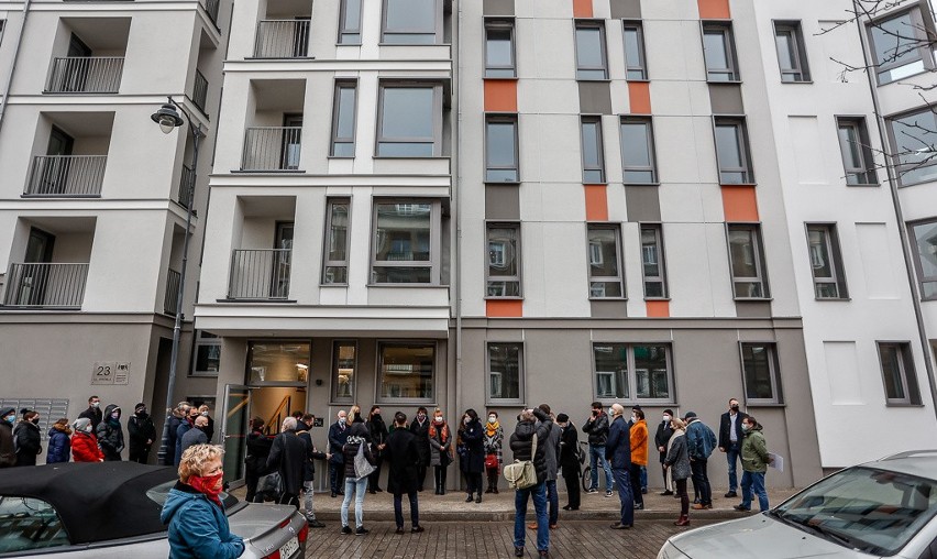 Gdańsk: Lokatorzy nowego budynku TBS Motława odebrali klucze do mieszkań! Przy ul. Wróblej zamieszka 39 rodzin 