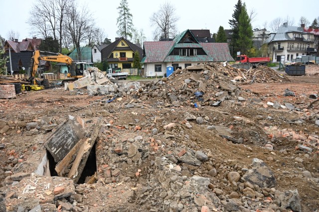 Na Kamieńcu w Zakopanem rozpoczęły się prace przygotowawcze przed budową nowego bloku komunalnego