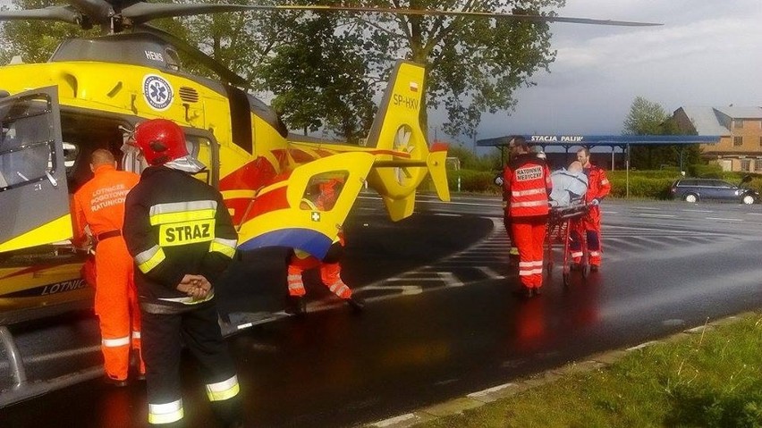 Wypadek na krajowej szóstce. Nie zatrzymała się przed znakiem "stop" [wideo]