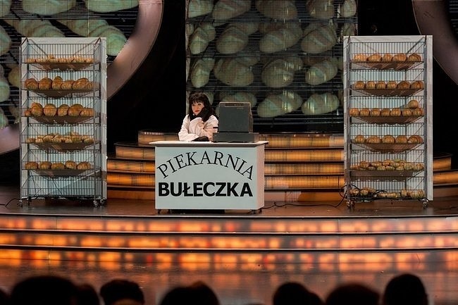 Katarzyna Cerekwicka jako Shazza w "Twoja Twarz Brzmi...