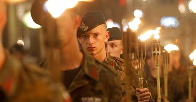 Kilkaset osób w pochodzie. Upamiętnili napaść Sowietów na Polskę