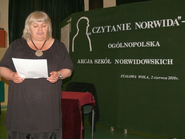 Wiersze Norwida recytuje Bogusława Herdzik.