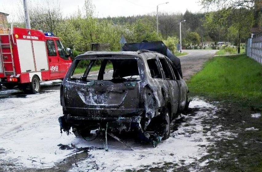 Pożar auta w Bukowicy