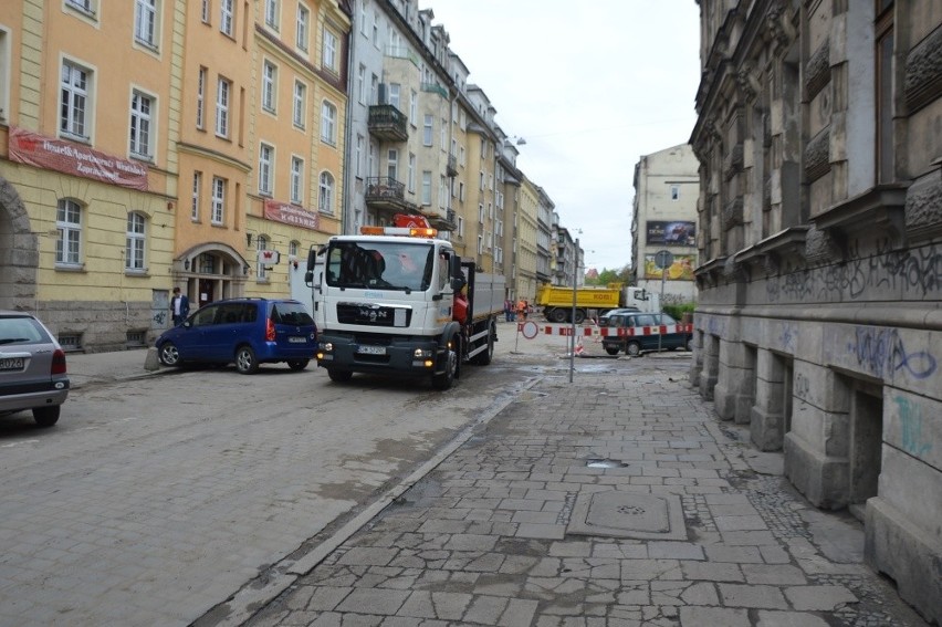 Trwa wielkie sprzątanie po awarii wodociągu [ZDJĘCIA]