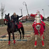 Mikołajkowa parada na koniach w Jastkowicach koło Stalowej Woli. Zobacz zdjęcia