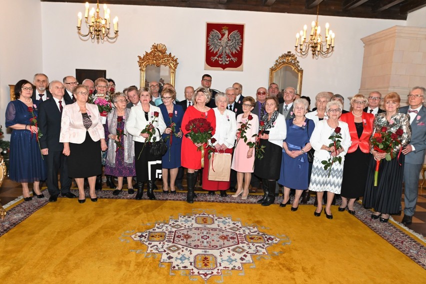 26 par świętowało w ratuszu  Złote Gody w Sandomierzu. To...