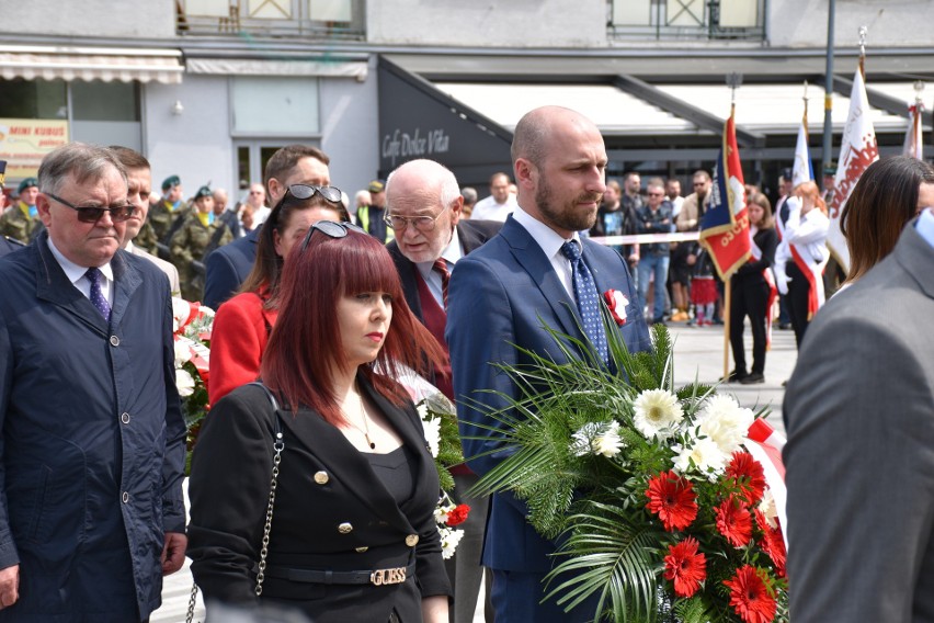 Uroczystości przed pomnikiem Bojownikom o Polskość Śląska...