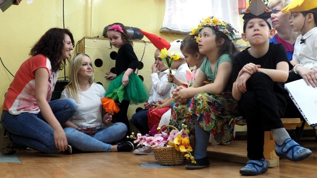 W środę w Przedszkolu nr 12 w Koszalinie odbył się Regionalny przegląd "Zabawa z wierszem". W imprezie brały udział przedszkolaki z Koszalina i regionu.