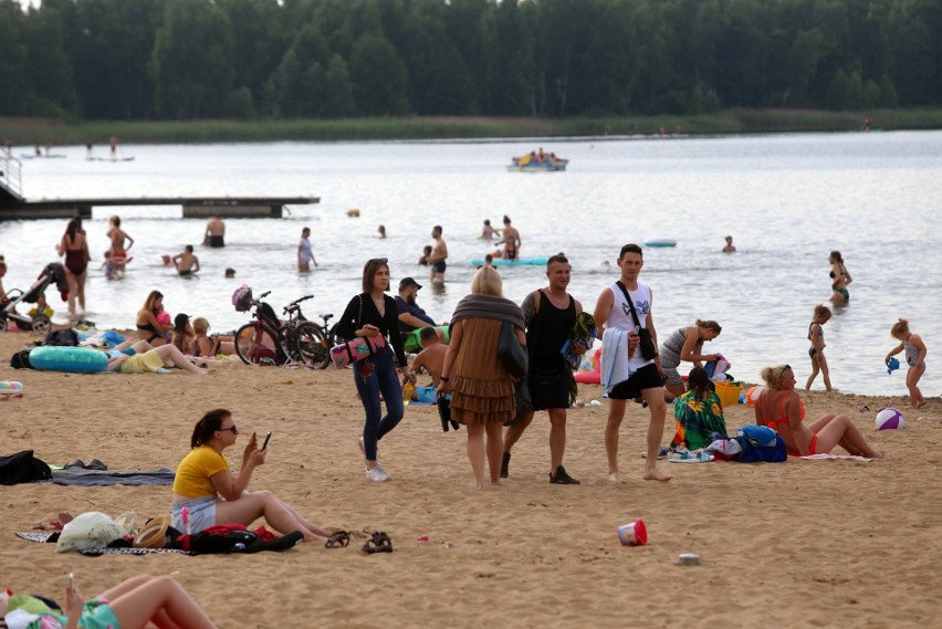 Plażowicze na Pogorii III we wtorek 22 czerwca