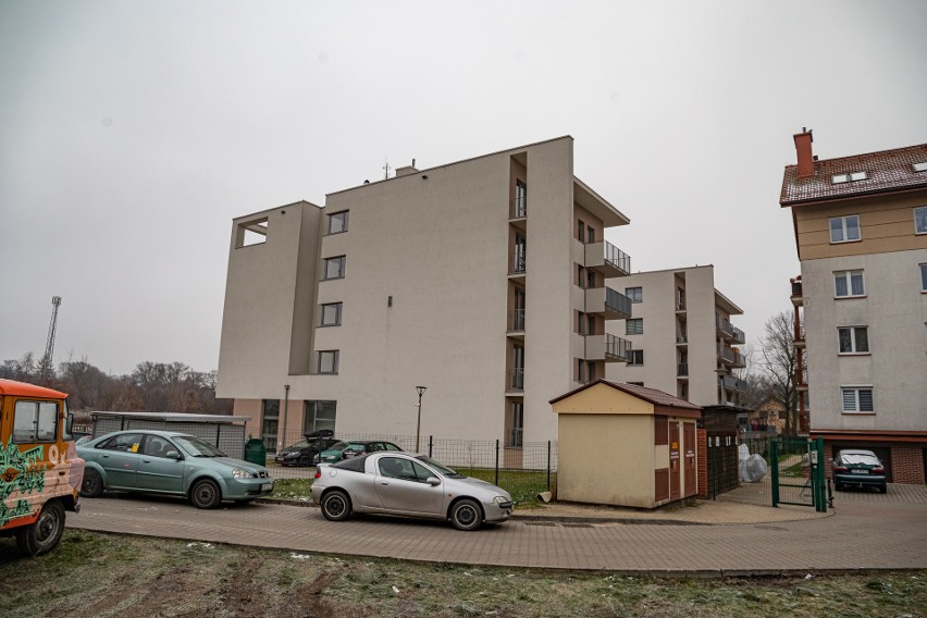 Bloki przy Kantorowickiej oraz budynki kotłowni - starej...