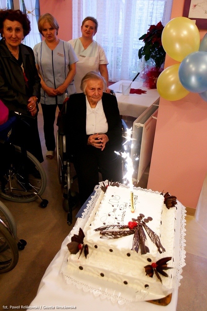 Najstarsza mieszkanka Wrocławia skończyła 106 lat (ZDJĘCIA)