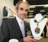 Światowej sławy projektant biżuterii Claudio Canzian po raz drugi gościł w Kielcach. Opowiedział nam o swych dziełach