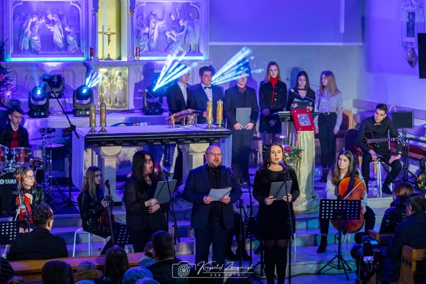 Koncert "Podziękuj nie tylko kolędą" w kościele Chrystusa Króla w Tarnobrzegu (ZDJĘCIA, WIDEO) 