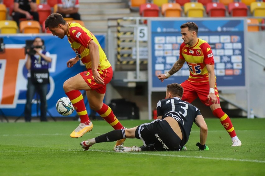 Jagiellonia - Stal 1:1. Tak przebiegała walka na stadionie...