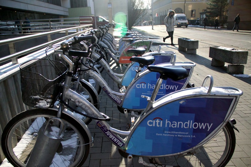 Koniec z darmową jazdą rowerem miejskim? Ratusz przygotowuje nowe warunki korzystania z miejskich jednośladów