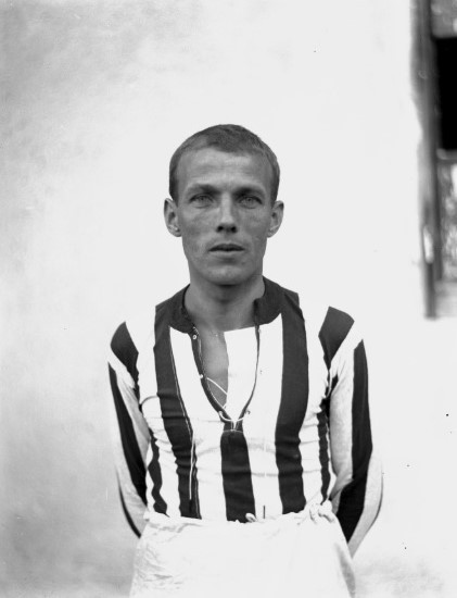 Edward Strycharz, piłkarz Cracovii (1926)