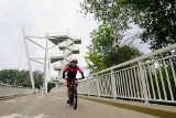 Kładka pieszo-rowerowa w Owińskach oficjalnie otwarta. Robi wrażenie!