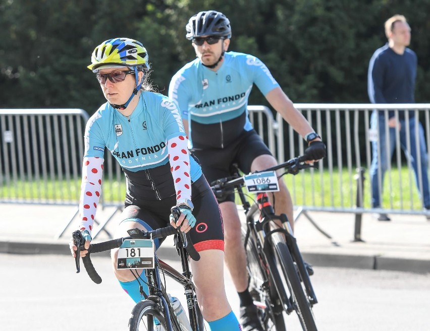 Gran Fondo Gdynia. W niedzielę w Gdyni wystartowało ok. 1200...