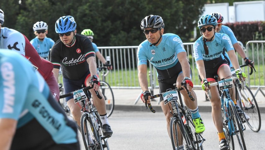 Gran Fondo Gdynia. W niedzielę w Gdyni wystartowało ok. 1200...