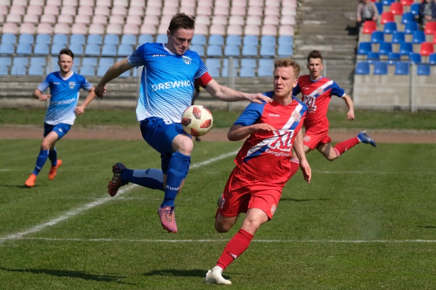 Polonia Przemyśl przegrała z Wisłokiem Wiśnowa 1:3. Dla...