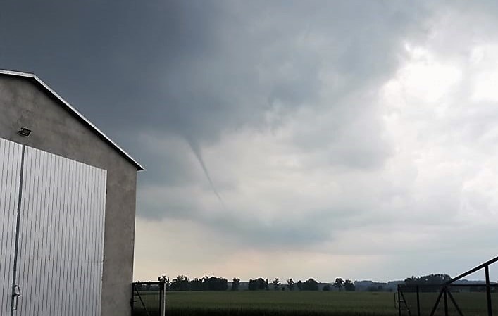 Niespokojny był to piątek. Przez region przechodziły liczne...