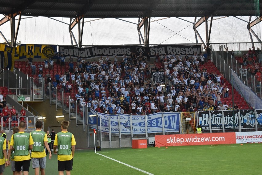 Mecz Widzew Łódź - Stal Rzeszów oglądało prawie 17 tysięcy...