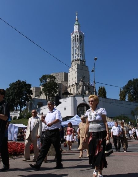 Znawcy coraz częściej zwracają uwagę, że pod względem architektury jest też jedną z bardziej oryginalnych budowli wzniesionych w pierwszej połowie XX stulecia na całym świecie.